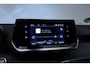 Peugeot e-2008 EV Blue Lease Active 50 kWh Sport (APPLE CARPLAY,NAVI,PDC,CLIMATE,CRUISE,LED,SPORTSTOELEN,LM VELGEN,NETTE STAAT)