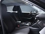 Peugeot e-2008 EV Blue Lease Active 50 kWh Sport (APPLE CARPLAY,NAVI,PDC,CLIMATE,CRUISE,LED,SPORTSTOELEN,LM VELGEN,NETTE STAAT)