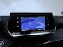 Peugeot e-2008 EV Blue Lease Active 50 kWh Sport (APPLE CARPLAY,NAVI,PDC,CLIMATE,CRUISE,LED,SPORTSTOELEN,LM VELGEN,NETTE STAAT)