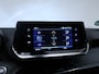 Peugeot e-2008 EV Blue Lease Active 50 kWh Sport (APPLE CARPLAY,NAVI,PDC,CLIMATE,CRUISE,LED,SPORTSTOELEN,LM VELGEN,NETTE STAAT)