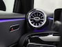 Mercedes-Benz A-klasse 200 AMG Sport 163Pk Automaat (PANORAMADAK, APPLE CARPLAY, GROOT NAVI, SFEERVERLICHTING, CAMERA, SPORTSTOELEN, LEDER, GETINT GLAS, STOELVERWARMING, NIEUWSTAAT)