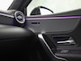 Mercedes-Benz A-klasse 200 AMG Sport 163Pk Automaat (PANORAMADAK, APPLE CARPLAY, GROOT NAVI, SFEERVERLICHTING, CAMERA, SPORTSTOELEN, LEDER, GETINT GLAS, STOELVERWARMING, NIEUWSTAAT)