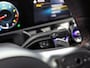 Mercedes-Benz A-klasse 200 AMG Sport 163Pk Automaat (PANORAMADAK, APPLE CARPLAY, GROOT NAVI, SFEERVERLICHTING, CAMERA, SPORTSTOELEN, LEDER, GETINT GLAS, STOELVERWARMING, NIEUWSTAAT)