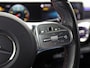 Mercedes-Benz A-klasse 200 AMG Sport 163Pk Automaat (PANORAMADAK, APPLE CARPLAY, GROOT NAVI, SFEERVERLICHTING, CAMERA, SPORTSTOELEN, LEDER, GETINT GLAS, STOELVERWARMING, NIEUWSTAAT)