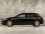Mercedes-Benz A-klasse 200 AMG Sport 163Pk Automaat (PANORAMADAK, APPLE CARPLAY, GROOT NAVI, SFEERVERLICHTING, CAMERA, SPORTSTOELEN, LEDER, GETINT GLAS, STOELVERWARMING, NIEUWSTAAT)