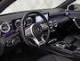 Mercedes-Benz A-klasse 200 AMG Sport 163Pk Automaat (PANORAMADAK, APPLE CARPLAY, GROOT NAVI, SFEERVERLICHTING, CAMERA, SPORTSTOELEN, LEDER, GETINT GLAS, STOELVERWARMING, NIEUWSTAAT)