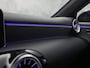Mercedes-Benz A-klasse 200 AMG Sport 163Pk Automaat (PANORAMADAK, APPLE CARPLAY, GROOT NAVI, SFEERVERLICHTING, CAMERA, SPORTSTOELEN, LEDER, GETINT GLAS, STOELVERWARMING, NIEUWSTAAT)