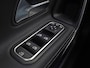Mercedes-Benz A-klasse 200 AMG Sport 163Pk Automaat (PANORAMADAK, APPLE CARPLAY, GROOT NAVI, SFEERVERLICHTING, CAMERA, SPORTSTOELEN, LEDER, GETINT GLAS, STOELVERWARMING, NIEUWSTAAT)