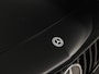 Mercedes-Benz A-klasse 200 AMG Sport 163Pk Automaat (PANORAMADAK, APPLE CARPLAY, GROOT NAVI, SFEERVERLICHTING, CAMERA, SPORTSTOELEN, LEDER, GETINT GLAS, STOELVERWARMING, NIEUWSTAAT)