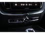 Volvo XC60 2.0 T8 Plug-in hybrid AWD Ultra Black Edition *B&W*Pano*Massage*Luchtvering*