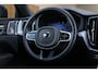 Volvo XC60 2.0 T8 Plug-in hybrid AWD Ultra Black Edition *B&W*Pano*Massage*Luchtvering*