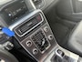 Volvo V60 2.0 T4 Nordic+ / Luxury / NL-Auto / Dealer-Onderhouden / Vol-Leder / Schuif-Kanteldak / Standkachel / Xenon / Elektr.-Stoelen met Geheugen / Radio-Bluetooth / Navi / Camera / Stoelverwarming / ELKTR-Pakket / Trekhaak / PDC V+A / 17'' LMV / All-Season / ENZ.