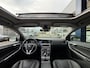Volvo V60 2.0 T4 Nordic+ / Luxury / NL-Auto / Dealer-Onderhouden / Vol-Leder / Schuif-Kanteldak / Standkachel / Xenon / Elektr.-Stoelen met Geheugen / Radio-Bluetooth / Navi / Camera / Stoelverwarming / ELKTR-Pakket / Trekhaak / PDC V+A / 17'' LMV / All-Season / ENZ.