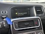 Volvo V60 2.0 T4 Nordic+ / Luxury / NL-Auto / Dealer-Onderhouden / Vol-Leder / Schuif-Kanteldak / Standkachel / Xenon / Elektr.-Stoelen met Geheugen / Radio-Bluetooth / Navi / Camera / Stoelverwarming / ELKTR-Pakket / Trekhaak / PDC V+A / 17'' LMV / All-Season / ENZ.