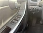 Volvo V60 2.0 T4 Nordic+ / Luxury / NL-Auto / Dealer-Onderhouden / Vol-Leder / Schuif-Kanteldak / Standkachel / Xenon / Elektr.-Stoelen met Geheugen / Radio-Bluetooth / Navi / Camera / Stoelverwarming / ELKTR-Pakket / Trekhaak / PDC V+A / 17'' LMV / All-Season / ENZ.