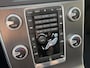 Volvo V60 2.0 T4 Nordic+ / Luxury / NL-Auto / Dealer-Onderhouden / Vol-Leder / Schuif-Kanteldak / Standkachel / Xenon / Elektr.-Stoelen met Geheugen / Radio-Bluetooth / Navi / Camera / Stoelverwarming / ELKTR-Pakket / Trekhaak / PDC V+A / 17'' LMV / All-Season / ENZ.
