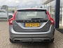 Volvo V60 2.0 T4 Nordic+ / Luxury / NL-Auto / Dealer-Onderhouden / Vol-Leder / Schuif-Kanteldak / Standkachel / Xenon / Elektr.-Stoelen met Geheugen / Radio-Bluetooth / Navi / Camera / Stoelverwarming / ELKTR-Pakket / Trekhaak / PDC V+A / 17'' LMV / All-Season / ENZ.