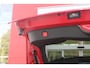 Alfa Romeo Junior 1.2 145PK AUTOMAAT Hybrid IBRIDA TI | PACK TECH LITE: (LED MATRIX KOPLAMPEN, DODEHOEK DETECTIE, ELEKTRISCH BEDIENBARE ACHTERKLEP, KEYLESS ENTRY, ACHTERUITRIJ CAMERA, PARKEERSENSOREN VOOR ACHTER EN ZIJKANT, DRAADLOZE TELEFOONLADER, LANE ASSIST, ADAPTIVE CRUISE CONTROL) | PACK TI: (ELEKTRISCH BEDIENBARE BESTUUDERSSTOEL, VERKEERSBORDEN WEERGAVE, GETINTE ACHTERRUITEN, SFEER VERLICHTING, GLANZEND ZWARTE BODYKIT, 10,25" TOUCHSCREEN, LEDEREN STUURWIEL, VERSTELBARE KOFFERVLOER OP 3 NIVEAUS) | 18" LICHTMETALEN VELGEN "FORI" | BRERA RED MET ZWART DAK | DRAADLOZE APPLE CARPLAY/ANDROID AUTO | NAVIGATIE | MASSAGE FUNCTIE OP DE BESTUURDERSSTOEL | STOEL VERWARMING |