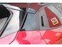 Alfa Romeo Junior 1.2 145PK AUTOMAAT Hybrid IBRIDA TI | PACK TECH LITE: (LED MATRIX KOPLAMPEN, DODEHOEK DETECTIE, ELEKTRISCH BEDIENBARE ACHTERKLEP, KEYLESS ENTRY, ACHTERUITRIJ CAMERA, PARKEERSENSOREN VOOR ACHTER EN ZIJKANT, DRAADLOZE TELEFOONLADER, LANE ASSIST, ADAPTIVE CRUISE CONTROL) | PACK TI: (ELEKTRISCH BEDIENBARE BESTUUDERSSTOEL, VERKEERSBORDEN WEERGAVE, GETINTE ACHTERRUITEN, SFEER VERLICHTING, GLANZEND ZWARTE BODYKIT, 10,25" TOUCHSCREEN, LEDEREN STUURWIEL, VERSTELBARE KOFFERVLOER OP 3 NIVEAUS) | 18" LICHTMETALEN VELGEN "FORI" | BRERA RED MET ZWART DAK | DRAADLOZE APPLE CARPLAY/ANDROID AUTO | NAVIGATIE | MASSAGE FUNCTIE OP DE BESTUURDERSSTOEL | STOEL VERWARMING |