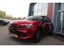 Alfa Romeo Junior 1.2 145PK AUTOMAAT Hybrid IBRIDA TI | PACK TECH LITE: (LED MATRIX KOPLAMPEN, DODEHOEK DETECTIE, ELEKTRISCH BEDIENBARE ACHTERKLEP, KEYLESS ENTRY, ACHTERUITRIJ CAMERA, PARKEERSENSOREN VOOR ACHTER EN ZIJKANT, DRAADLOZE TELEFOONLADER, LANE ASSIST, ADAPTIVE CRUISE CONTROL) | PACK TI: (ELEKTRISCH BEDIENBARE BESTUUDERSSTOEL, VERKEERSBORDEN WEERGAVE, GETINTE ACHTERRUITEN, SFEER VERLICHTING, GLANZEND ZWARTE BODYKIT, 10,25" TOUCHSCREEN, LEDEREN STUURWIEL, VERSTELBARE KOFFERVLOER OP 3 NIVEAUS) | 18" LICHTMETALEN VELGEN "FORI" | BRERA RED MET ZWART DAK | DRAADLOZE APPLE CARPLAY/ANDROID AUTO | NAVIGATIE | MASSAGE FUNCTIE OP DE BESTUURDERSSTOEL | STOEL VERWARMING |