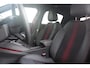 Alfa Romeo Junior 1.2 145PK AUTOMAAT Hybrid IBRIDA TI | PACK TECH LITE: (LED MATRIX KOPLAMPEN, DODEHOEK DETECTIE, ELEKTRISCH BEDIENBARE ACHTERKLEP, KEYLESS ENTRY, ACHTERUITRIJ CAMERA, PARKEERSENSOREN VOOR ACHTER EN ZIJKANT, DRAADLOZE TELEFOONLADER, LANE ASSIST, ADAPTIVE CRUISE CONTROL) | PACK TI: (ELEKTRISCH BEDIENBARE BESTUUDERSSTOEL, VERKEERSBORDEN WEERGAVE, GETINTE ACHTERRUITEN, SFEER VERLICHTING, GLANZEND ZWARTE BODYKIT, 10,25" TOUCHSCREEN, LEDEREN STUURWIEL, VERSTELBARE KOFFERVLOER OP 3 NIVEAUS) | 18" LICHTMETALEN VELGEN "FORI" | BRERA RED MET ZWART DAK | DRAADLOZE APPLE CARPLAY/ANDROID AUTO | NAVIGATIE | MASSAGE FUNCTIE OP DE BESTUURDERSSTOEL | STOEL VERWARMING |