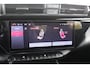 Alfa Romeo Junior 1.2 145PK AUTOMAAT Hybrid IBRIDA TI | PACK TECH LITE: (LED MATRIX KOPLAMPEN, DODEHOEK DETECTIE, ELEKTRISCH BEDIENBARE ACHTERKLEP, KEYLESS ENTRY, ACHTERUITRIJ CAMERA, PARKEERSENSOREN VOOR ACHTER EN ZIJKANT, DRAADLOZE TELEFOONLADER, LANE ASSIST, ADAPTIVE CRUISE CONTROL) | PACK TI: (ELEKTRISCH BEDIENBARE BESTUUDERSSTOEL, VERKEERSBORDEN WEERGAVE, GETINTE ACHTERRUITEN, SFEER VERLICHTING, GLANZEND ZWARTE BODYKIT, 10,25" TOUCHSCREEN, LEDEREN STUURWIEL, VERSTELBARE KOFFERVLOER OP 3 NIVEAUS) | 18" LICHTMETALEN VELGEN "FORI" | BRERA RED MET ZWART DAK | DRAADLOZE APPLE CARPLAY/ANDROID AUTO | NAVIGATIE | MASSAGE FUNCTIE OP DE BESTUURDERSSTOEL | STOEL VERWARMING |