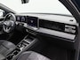 Volkswagen Tiguan 1.5 eTSi R-Line Business 150 Pk | Trekhaak | Carplay | Sportstoelen | Panoramadak | Stoel Verwarming | 20 Inch