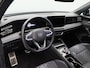 Volkswagen Tiguan 1.5 eTSi R-Line Business 150 Pk | Trekhaak | Carplay | Sportstoelen | Panoramadak | Stoel Verwarming | 20 Inch