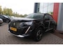 Peugeot 2008 1.2 100PK ALLURE PACK | AFNEEMBARE TREKHAAK | NAVIGATIE | STOEL VERWARMING | ALL SEASON BANDEN | DAB+ RADIO | APPLE CARPLAY/ANDROID AUTO | CLIMATE CONTROL | ADAPTIVE CRUISE CONTROL | GRIPP CONTROL | ACHTERUITRIJ CAMERA | KEYLESS ENTRY/START | LED KOPLAMPEN | LICHTMETALEN VELGEN 17" |
