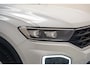 Volkswagen T-Roc 1.5 TSI 150pk Sport Executive [ Panorama LED Virtual Stoelverwarming ]