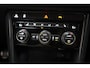 Volkswagen T-Roc 1.5 TSI 150pk Sport Executive [ Panorama LED Virtual Stoelverwarming ]
