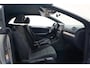 Volkswagen Golf 1,2 TSI BlueMotion [ Elek.dak Clima PDC Stoelverwarming Navi ]