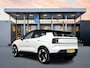 Volvo EX30 Single Motor Extended Range Ultra 69 kWh | 19" | Panoramadak | Elektr. verst. Stoelen | 3D Camera | Getint Glas | Harman Kardon | Adaptieve Cruise | BLIS | Warmtepomp