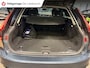 Volvo V90 2.0 T8 Plug-in hybrid AWD Ultimate Dark / Panoramadak / leder / trekhaak / camera / Harman Kardon audio