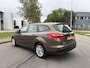 Ford Focus Wagon 1.0i Eco-Boost Trend 101 PK. Zuinige en zeer fijn rijdende auto !!! Alle keuringen toegestaan !!