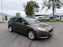 Ford Focus Wagon 1.0i Eco-Boost Trend 101 PK. Zuinige en zeer fijn rijdende auto !!! Alle keuringen toegestaan !!