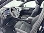 Volvo XC40 B4 Plus Dark | 18" | Panoramadak | Leder/Nubuck | Trekhaak | Harman Kardon | Elektr. verst. Stoelen | Parkeercamera