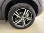 Volvo XC40 B4 Plus Dark | 18" | Panoramadak | Leder/Nubuck | Trekhaak | Harman Kardon | Elektr. verst. Stoelen | Parkeercamera
