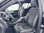 Volvo XC40 B4 Plus Dark | 18" | Panoramadak | Leder/Nubuck | Trekhaak | Harman Kardon | Elektr. verst. Stoelen | Parkeercamera