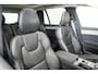 Volvo XC90 T8 455PK Ultra Dark | 22'' | Luchtvering | BW Audio | Trekhaak | Gelam Glas | Massage