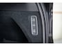 Volvo XC90 T8 455PK Ultra Dark | 22'' | Luchtvering | BW Audio | Trekhaak | Gelam Glas | Massage