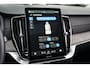 Volvo XC90 T8 455PK Ultra Dark | 22'' | Luchtvering | BW Audio | Trekhaak | Gelam Glas | Massage