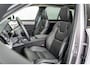Volvo XC90 T8 455PK Ultra Dark | 22'' | Luchtvering | BW Audio | Trekhaak | Gelam Glas | Massage