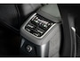 Volvo XC90 T8 455PK Ultra Dark | 22'' | Luchtvering | BW Audio | Trekhaak | Gelam Glas | Massage