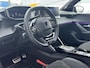 Peugeot 208 1.2 Hybrid 145 e-DCS6 GT | Alcantara bekleding | Elektrisch verstelbare stoelen | Stoelverwarming/Stoelmassage | Camera | Adaptieve Cruise Control