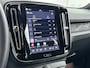 Volvo EX40 Single Motor Extended Range Plus 82 kWh | 19" Allseaso | Trekhaak | Adaptieve Cruise | BLIS | Stoel/Stuurverwarwarming | Keyless | Warmtepomp