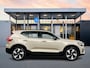 Volvo EX40 Single Motor Extended Range Plus 82 kWh | 19" Allseaso | Trekhaak | Adaptieve Cruise | BLIS | Stoel/Stuurverwarwarming | Keyless | Warmtepomp