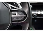 Peugeot 3008 1.2 PureTech 130PK Active Automaat | Trekhaak | Navigatie | DBriem vervangen