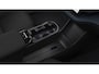 Volvo EX30 P5 Long Range Plus Black Edition Europa 69 kWh | Harman Kardon Audio | 20" | Adaptieve Cruise Control | BLIS | Stoel-/Stuurverwarming | Keyless | Elektrisch Verstelbare Voorstoelen | Indigo Interieur |