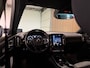 Volvo XC40 T2 Business Pro Aut. | Parkeercamera | Adaptieve Cruise Control | 19 Inch | Zitting verlenging voorstoelen | Donkere hemelbekleding | Pilot Assist | BLIS Dode Hoek Detectie | Keyless Drive | Parkeersensoren voor+achter | Elektrisch bedienbare achterklep | DAB Radio | Apple Carplay/Android Auto | Volvo On Call met mobiele App functie | Thunder Grey Metallic |